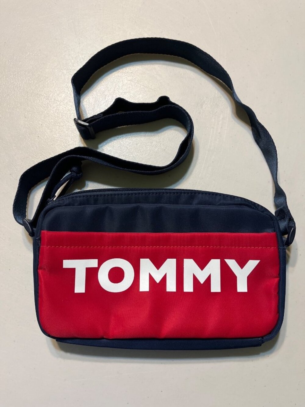 Tommy Hilfiger Erin II Camera Crossbody Bag Navy & Red 10x6x2 Adjustable Strap